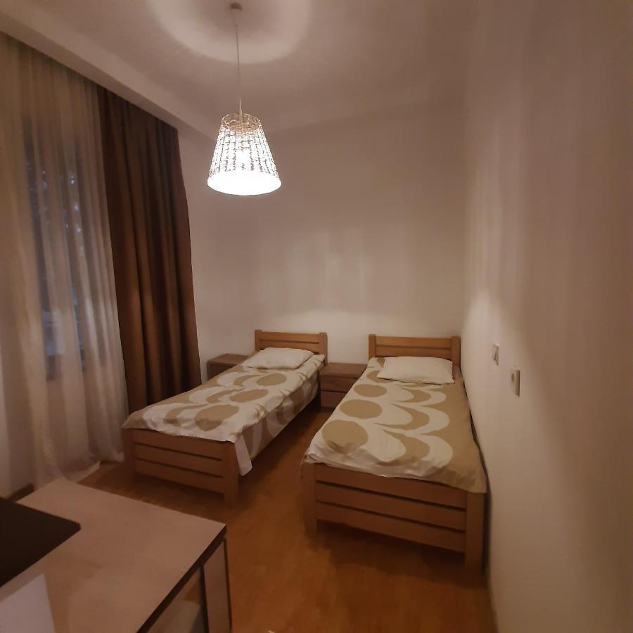 Sanli Hotell Mestia Rom bilde