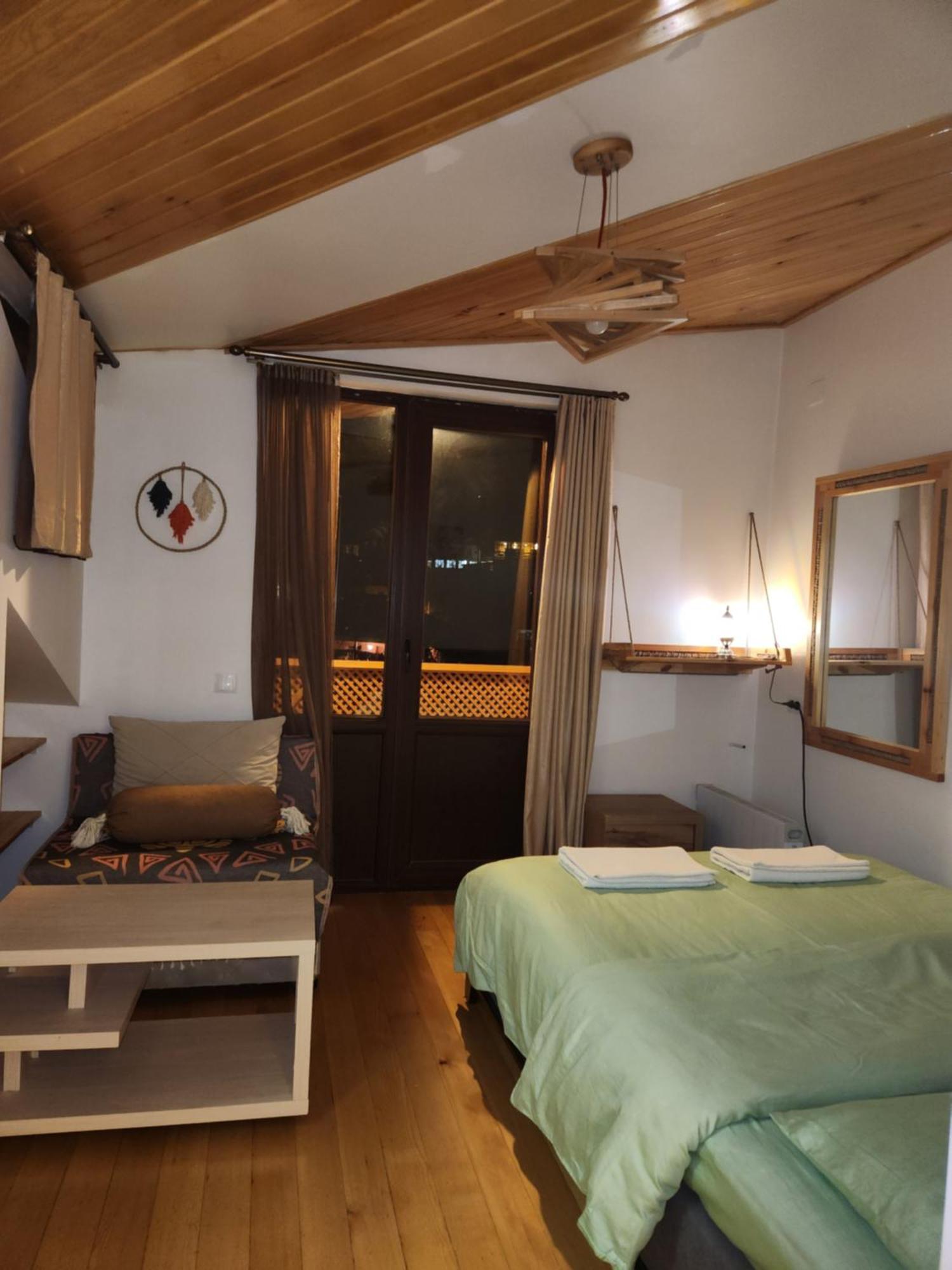 Sanli Hotell Mestia Eksteriør bilde